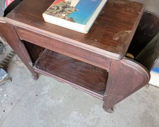 $20 - Saturday Antique mohagany magazine/book side table