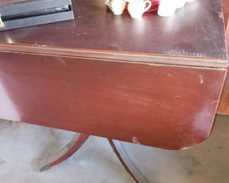 $40 - Mohagany drop leaf table Saturday