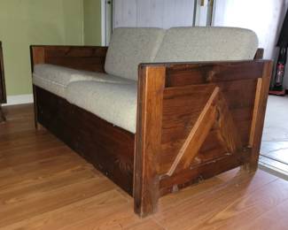 $100 - Saturday CRATE love seat