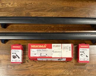 Yakima Roof Rack with RidgeLine Towers & Clips - NEW Never Used