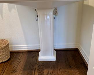 Pedestal Sink