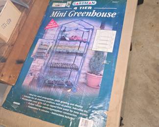 Mini greenhouse 