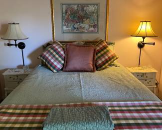 QUEEN BED, LINENS, DECOR