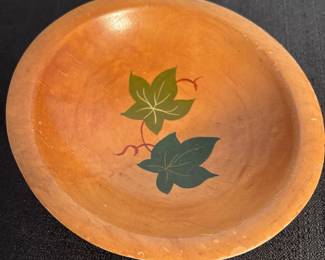 Vintage Munising Wood Bowl With Leafs
