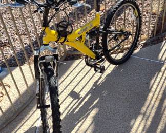 Yellow Motobecane 500 DS Alpha 7tCM