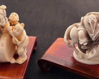 Antique Japanese Netsuke Men Drumming Horse