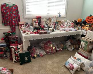 Be sure to visit the Holiday room. 