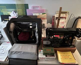 Singer Featherweight model 221.1, Singer 306m sewing machine