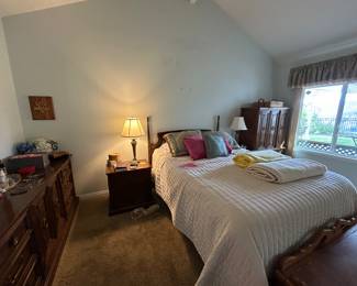 Gorgeous Drexel Heritage bedroom suite. 