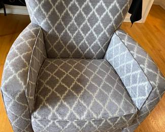 Like brand new swivel chair