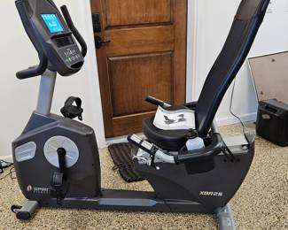 XBR25 Spirit Fitness Bike