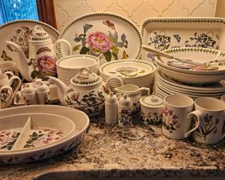 Portmeirion - Botanic Garden - Dinnerware Set 66 Pieces 12 Place settings 