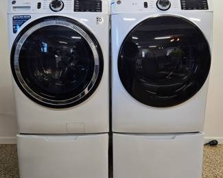 GE® 4.8 cu. ft. Capacity Smart Front Load ENERGY STAR® Washer and Large Capacity Dryer 