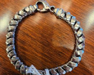 14kt White Gold Bracelet 