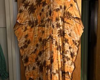 Vintage Pomare Hawaiian dress