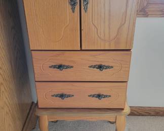 Oak Jewelry Armoire ( See Next Picture Of Inside )