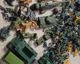 Lots Of Vintage Plastic Army Men And Tanks ( These Will Be Sold All Together As A Lot )