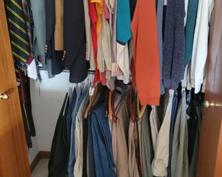 Men's Clothes XXL - 3X .Lots Of Name Brand Clothes .Shoes Size 10