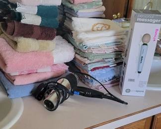 Lots Of Towels Of All Sizes