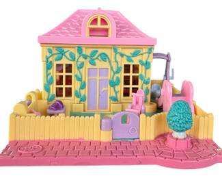 Vintage 1994 Polly Pocket House