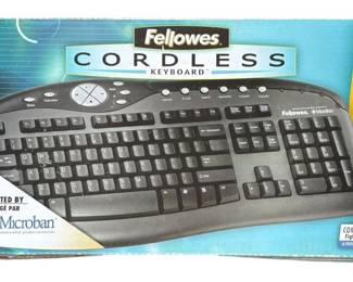 NEW Fellowes Cordless Keyboard