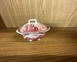 John Brothers Old Britain Castles Red Sugar Bowl w/Lid