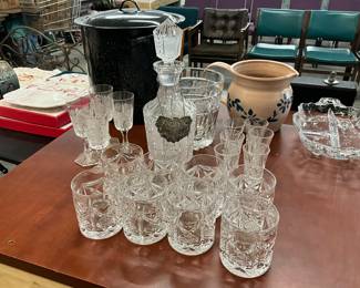 Medusa Style Luxury Carafe w/Glasses