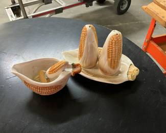 Ceramic Corn-On-The-Cob Salt & Pepper Shakers w/Tray and Melted Butter Boat & Brush