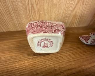 Royal Home of Britain Red Covered Sugar Bowl