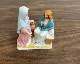Homeco Jesus & the Samaritan Woman at the Well Figurine
