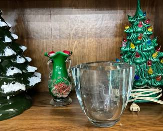 Green & Red Glass Pontil Mark Flower Vase -Strombergshyttan Etched Vase - XMas Tree w/Lights