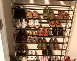 Cute ladies shoes size 6.5-7.5