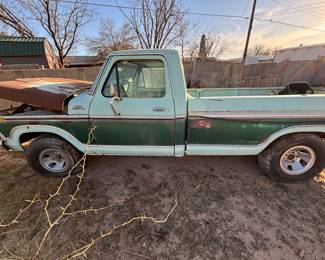 1976 Ford. Title in hand