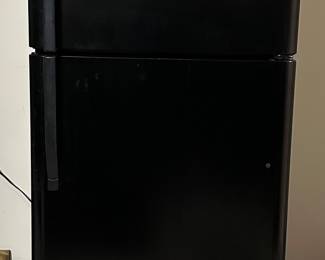 Black Refrigerator/Freezer