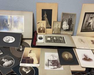 Antique Photos Carte de visites, Cabinet Cards  Family Album