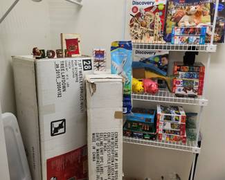 Christmas, toys, and Puzzles