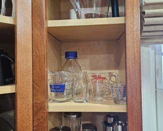 Pyrex and Anchor Hocking Measuring Cups / OXO batter dispenser