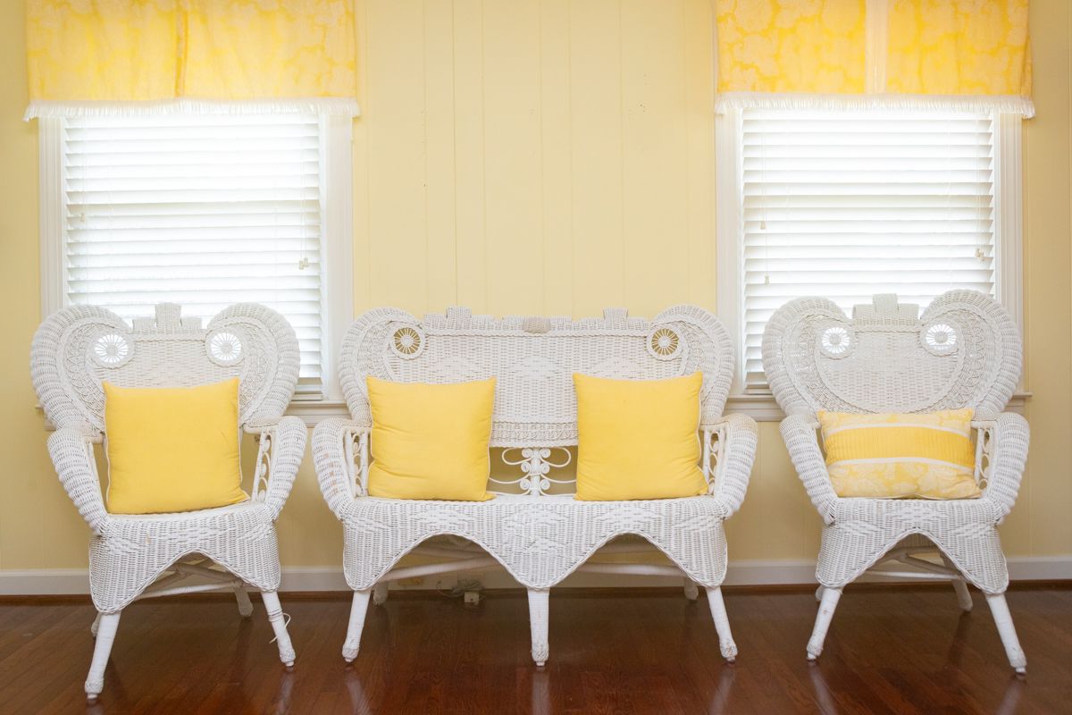 Vintage 1960's Mid Century White Wicker Rattan Set — Vintage white wicker settee 53" wide x 18" high seat (seats are 39 1/2" tall in back) + 2 white wicker chairs 32 wide at the top x 18" high seats (settee is 41 3/4" tall in back)