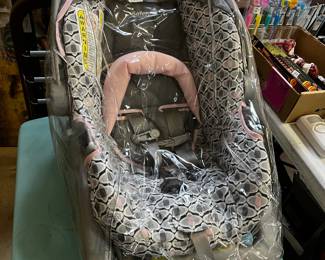 #139	Safety Car Seat /base	 $40.00 			
