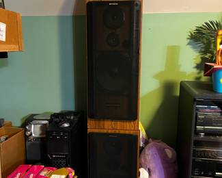#59	Pioneer Set of 4 House Speakers Model - CSX300Q  Surround sound Speaker	 $50.00 			
