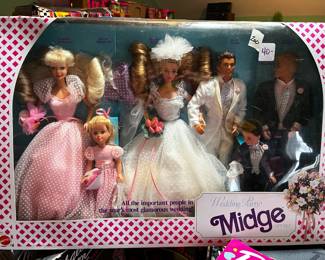 #200	Barbie Wedding party Midge bride, 5 dolls	 $40.00 			
#201	Barbie Wedding party Midge bride, 5 dolls as is box 	 $40.00 			
