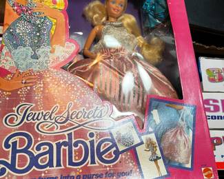 #181	barbie Jewel secrets #1737 blonde 	 $25.00 			

