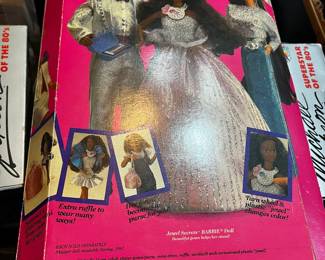 #180	barbie Jewel secrets #1756 black	 $25.00 			
