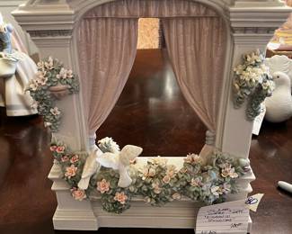 #80	Vtg. Ra Lladro #6984 "Window in Springtime" - No Box	 $200.00 			
