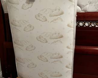 #48	dream on me baby bed mattress 	 $25.00 			
