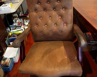 #88	Brown Microfiber Chair w/button Back w/nailhead Trim - Swivel	 $85.00 			
		
