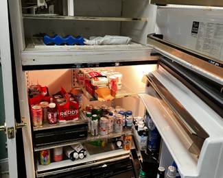 #151	Refrigerator Whirlpool Freezer on Top 20cu - ET20DK	 $100.00 			
