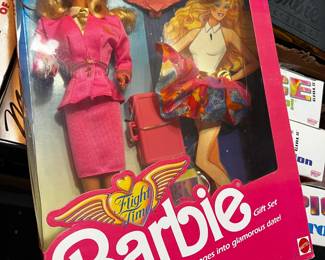 #179	barbie flight time gift set blonde	 $25.00 			
