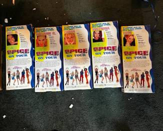 #177	set of 5 spice girl action figures by Galoob	 $30.00 			
