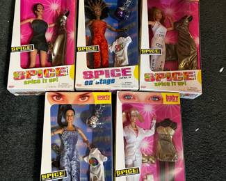 #175	set of 5 spice girl action figures 	 $30.00 			
